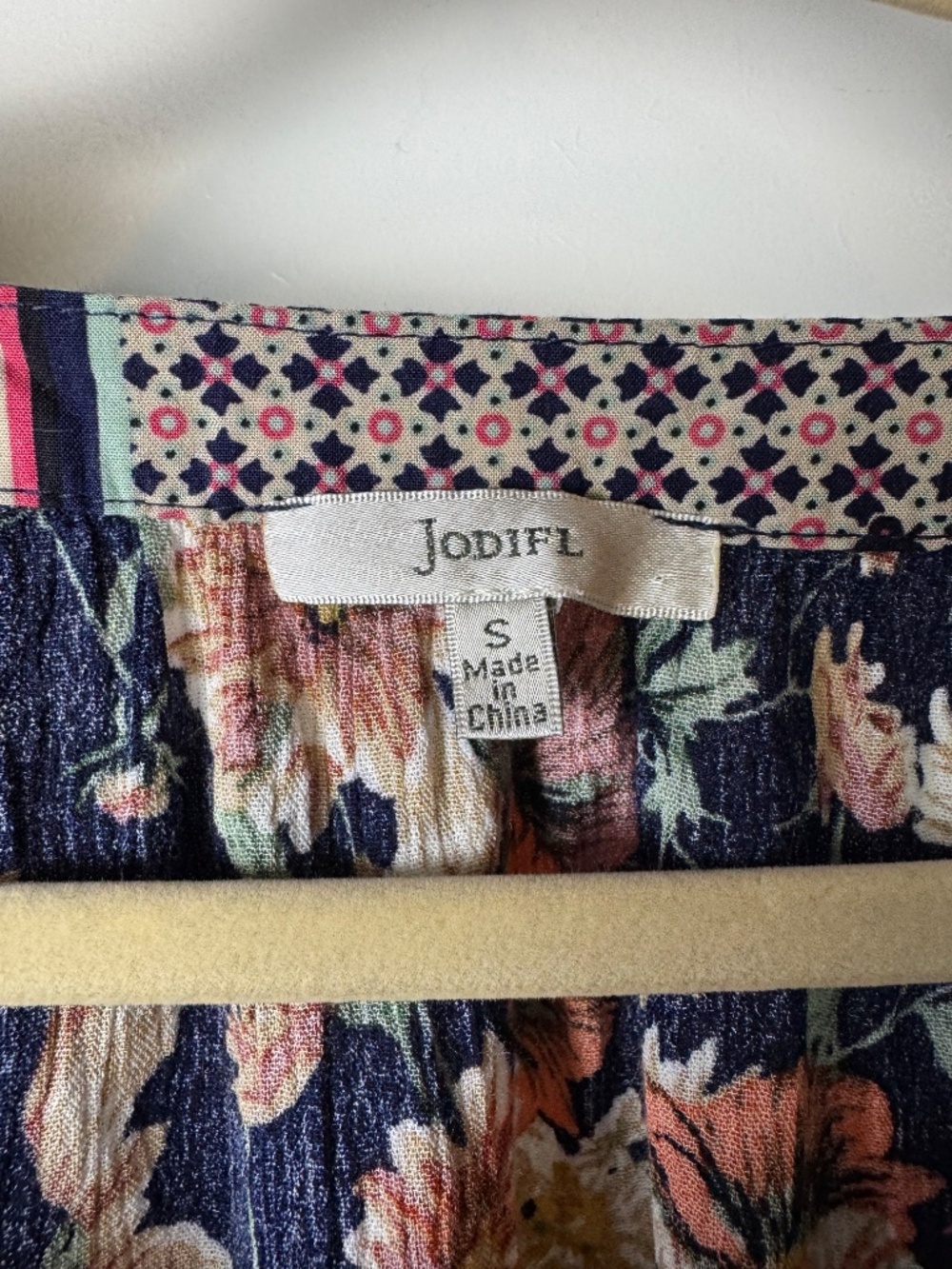 Jodifl flowy blouse - Picture 6 of 8